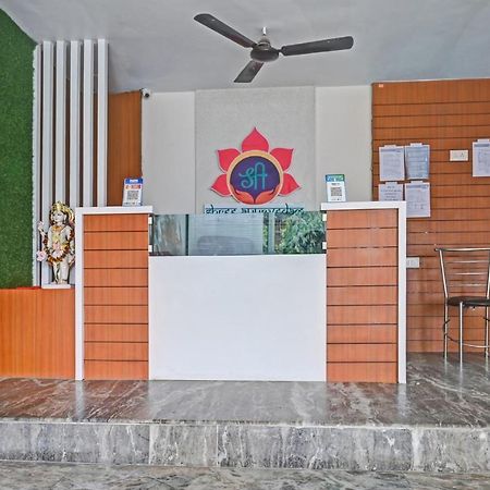 Oyo 7498 Hotel Aparajita Varanasi Exterior foto